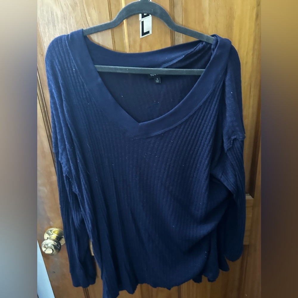 Navy Blue long sleeve light sweater. Torrid size 3